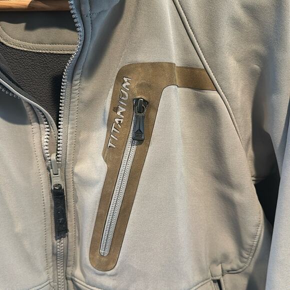 Columbia Men’s Large Titanium Gray Soft Shell Jacket - Picture 4 of 13